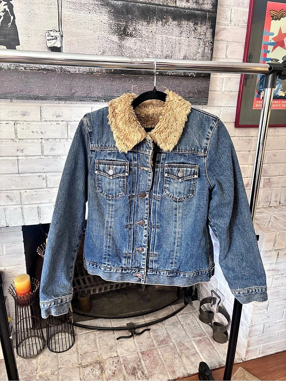 Gap Sherpa-Lined Denim Trucker Jacket Denim Jacket Size Medium